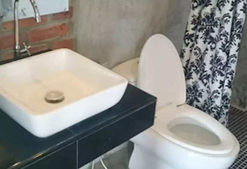 Hotelli Sangkhlakiri Resort