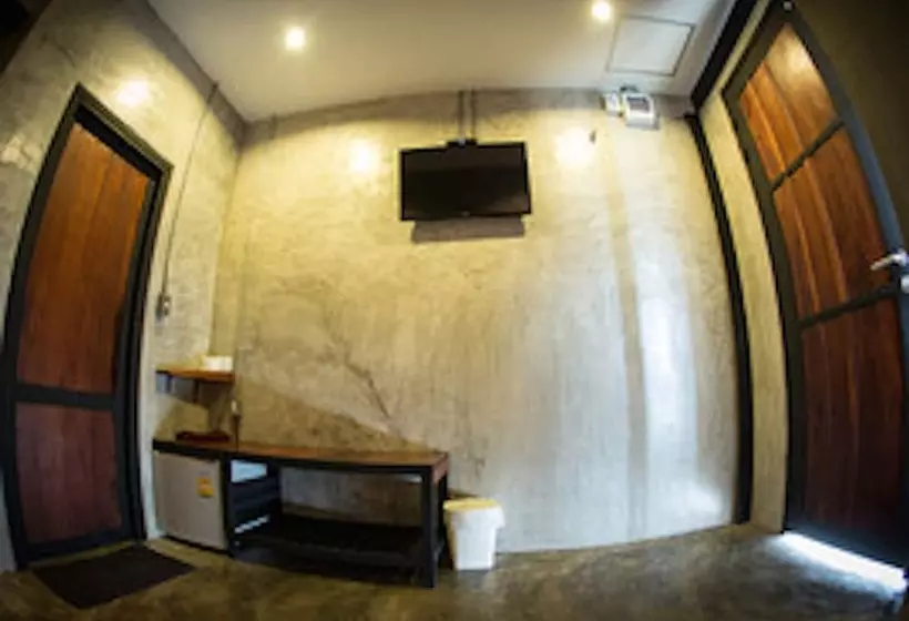 Hotelli Sangkhlakiri Resort