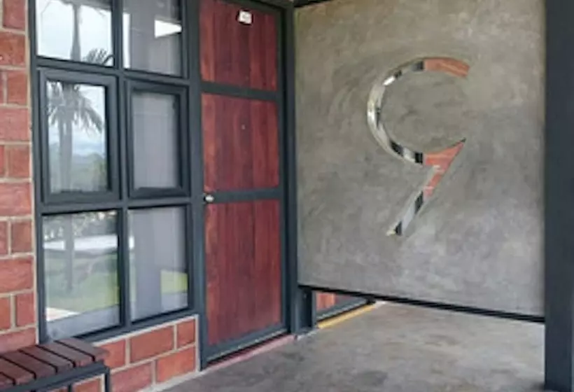 Hotelli Sangkhlakiri Resort