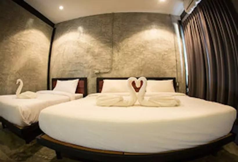 Hotelli Sangkhlakiri Resort