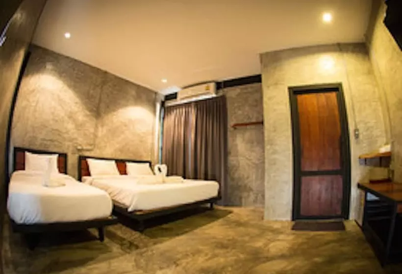 Hotelli Sangkhlakiri Resort