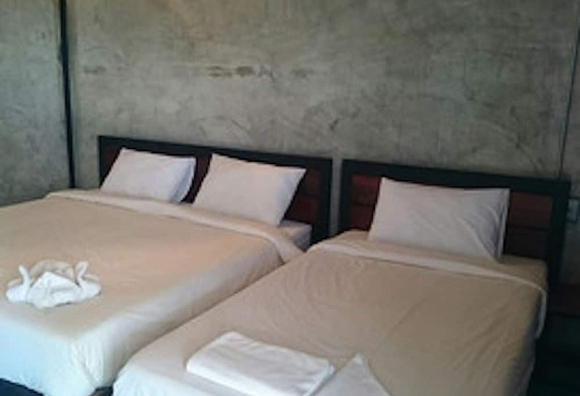 Отель Sangkhlakiri Resort