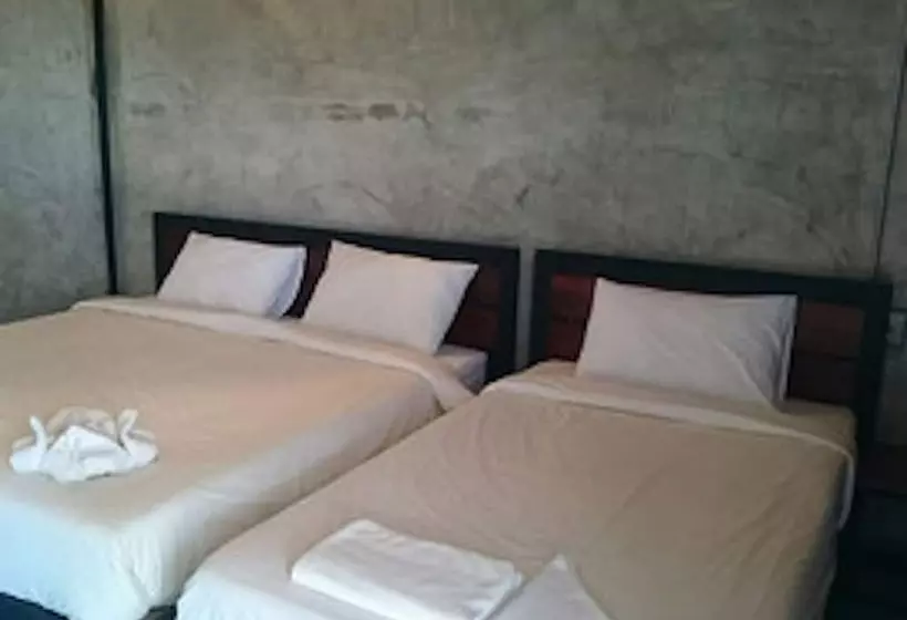 Hotelli Sangkhlakiri Resort