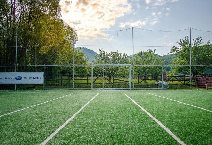 ペンション Desag Resort