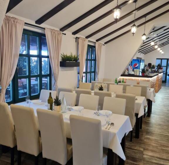 ペンション Desag Resort