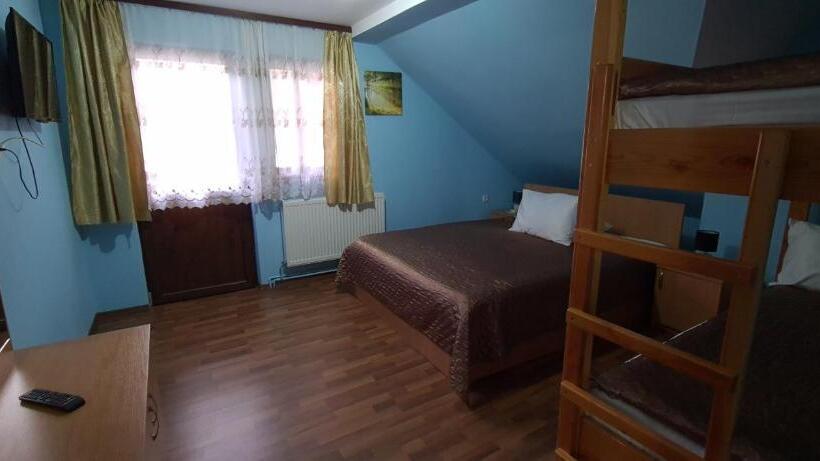 Pensiunea Aurora Hostel Voineasa