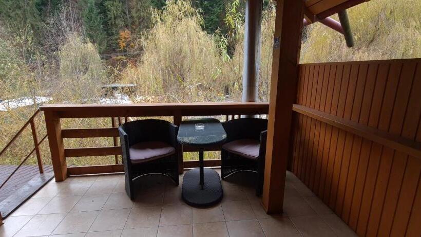 Pensiunea Aurora Hostel Voineasa