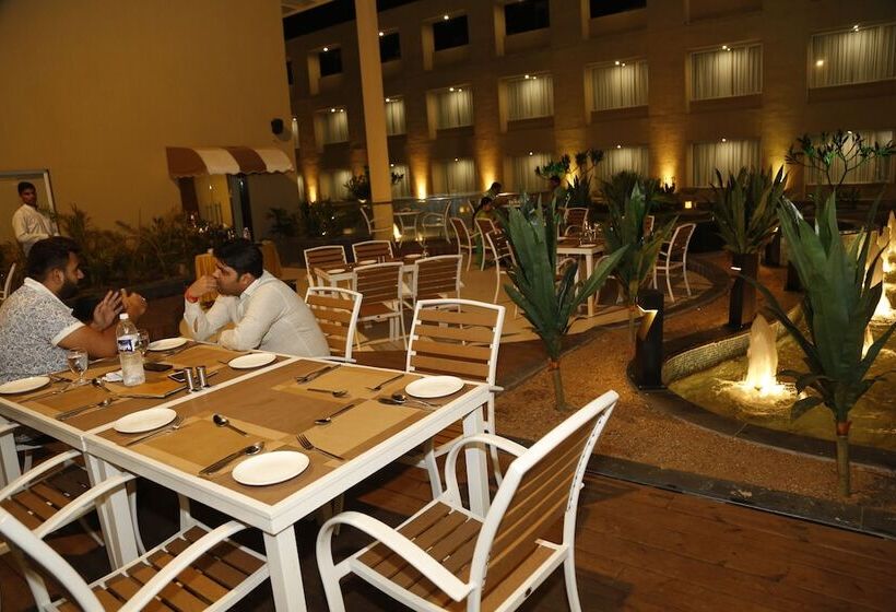 Отель The Arindum