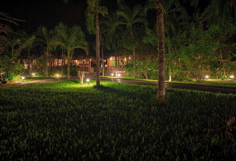 هتل Chan Chich Lodge