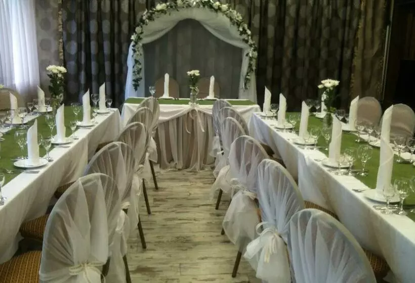 ホテル Gk Izborsk