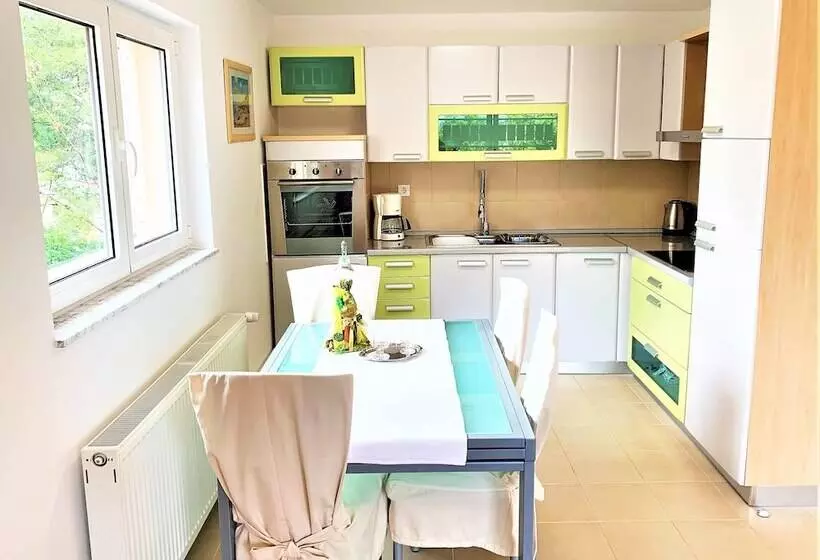 ペンション Apartment And Rooms Milak