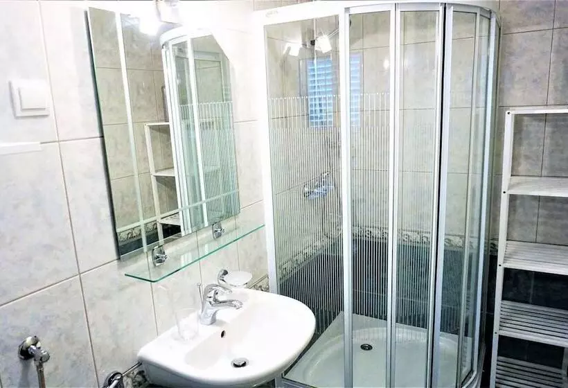ペンション Apartment And Rooms Milak