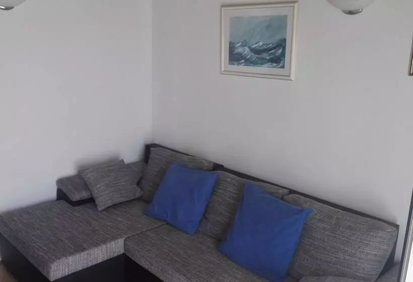 پانسیون Apartments Mery