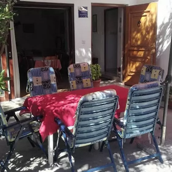 پانسیون Apartments Mery