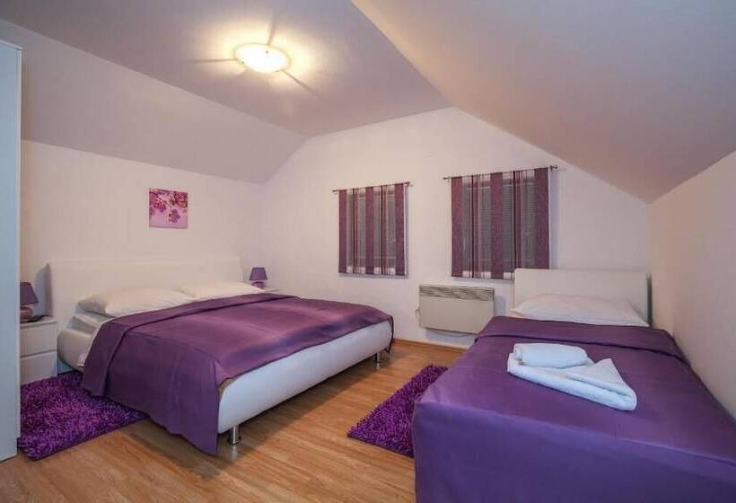 ペンション Guest House Slavica