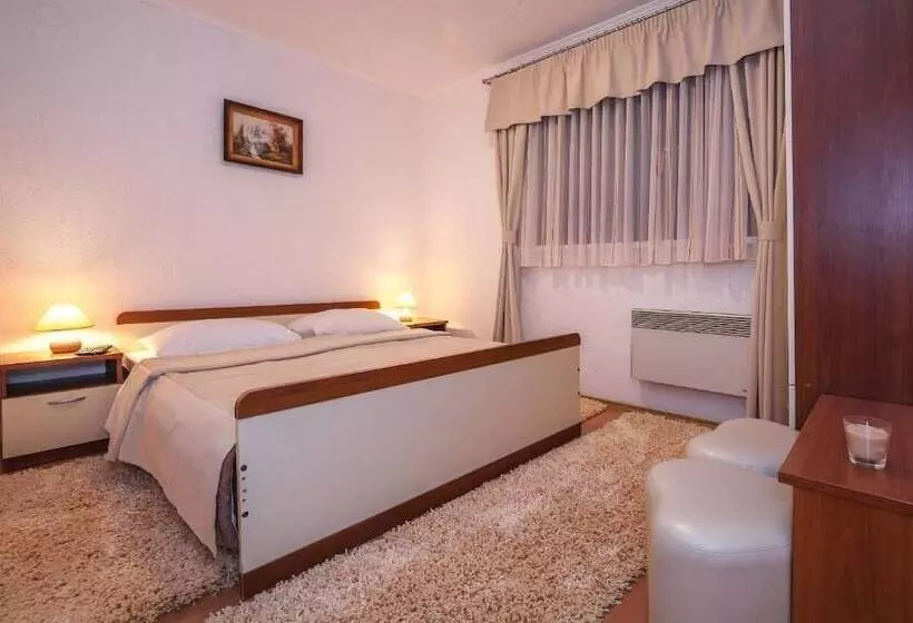 Majatalo Guest House Slavica