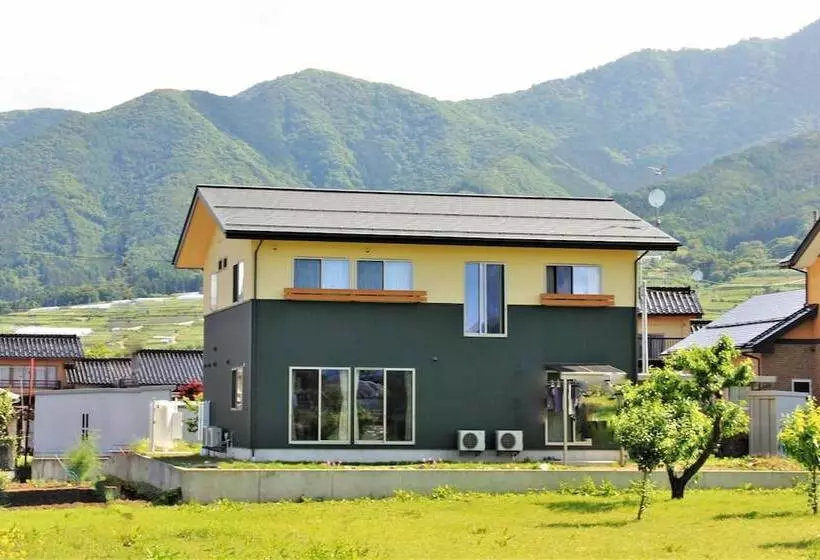 Majatalo Guesthouse Kanoka