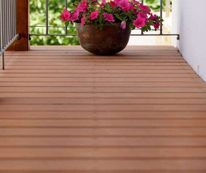 Thyone Uno Bal Cottage