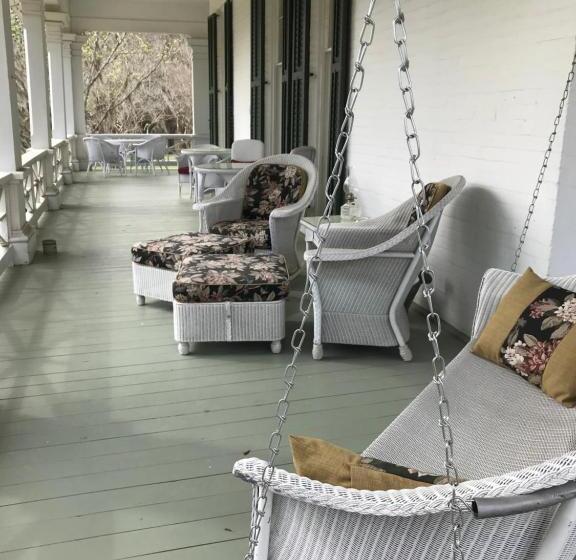 住宿加早餐 Canemount Plantation Inn