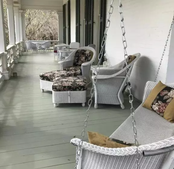 Aamiaismajoitus (B&B) Canemount Plantation Inn