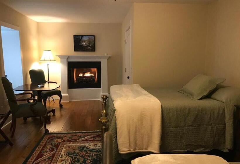 住宿加早餐 Canemount Plantation Inn