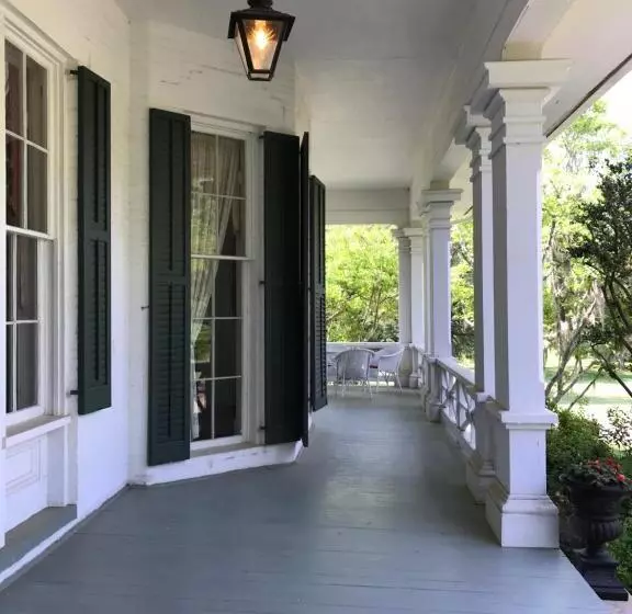 Aamiaismajoitus (B&B) Canemount Plantation Inn