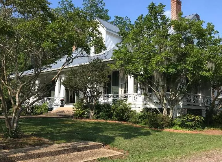 Aamiaismajoitus (B&B) Canemount Plantation Inn