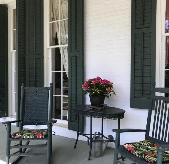 住宿加早餐 Canemount Plantation Inn