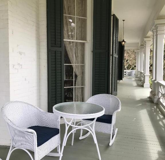 住宿加早餐 Canemount Plantation Inn