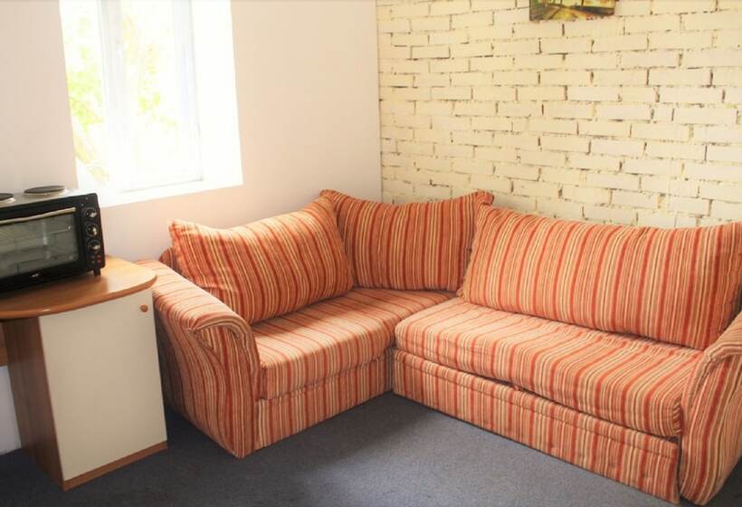 Dragan’s Den Plitvice Hostel