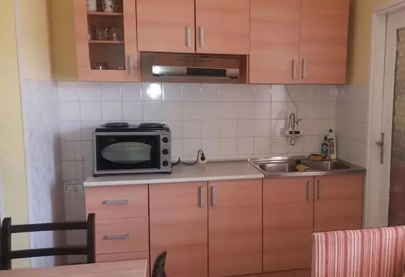 Dragan’s Den Plitvice Hostel