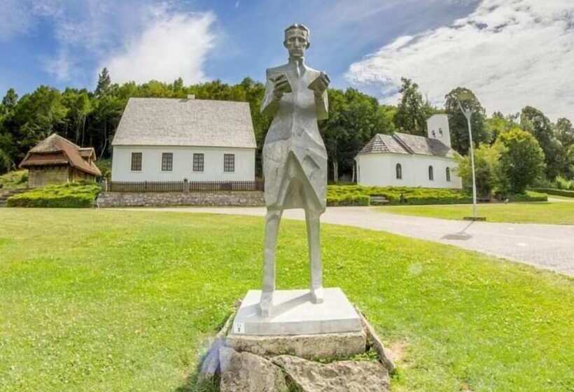 Dragan’s Den Plitvice Hostel