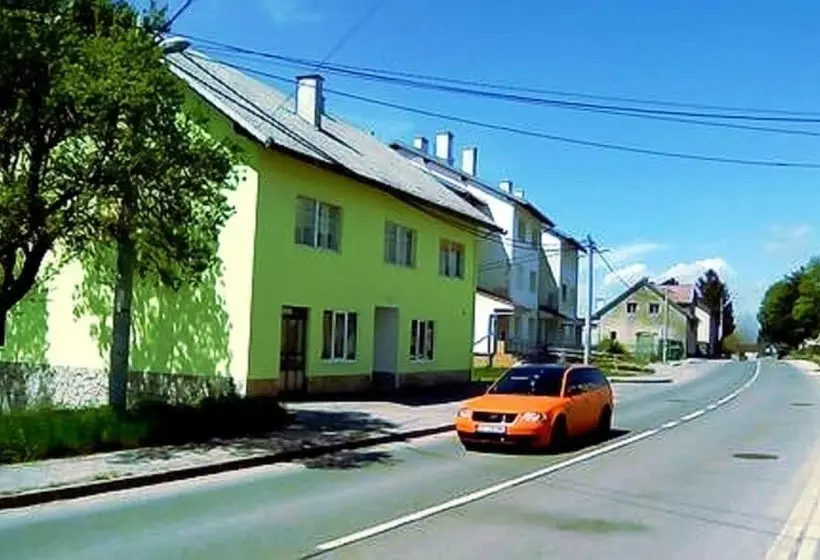 Dragan’s Den Plitvice Hostel