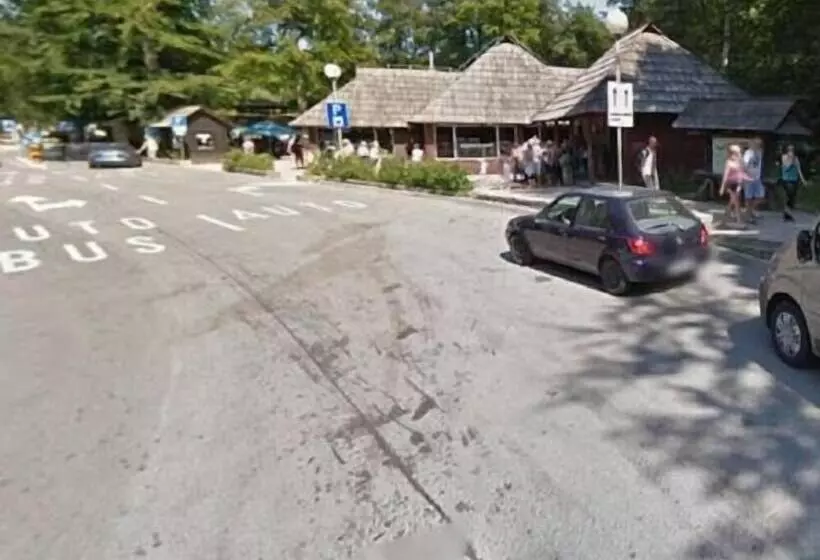 Dragan’s Den Plitvice Hostel