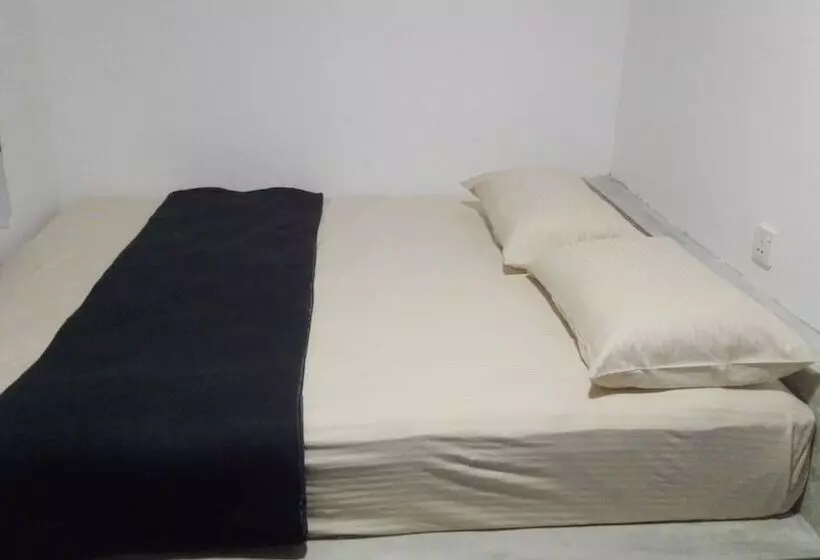 ペンション Mango Roots