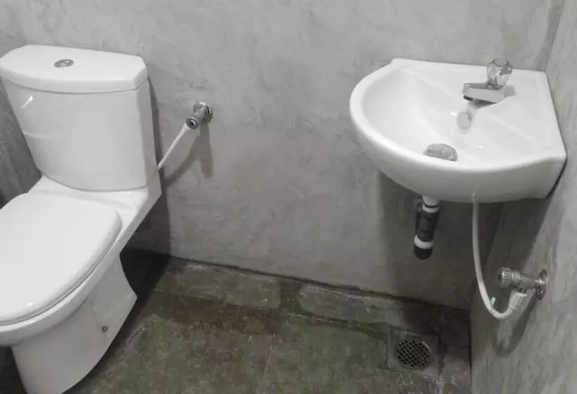 ペンション Mango Roots