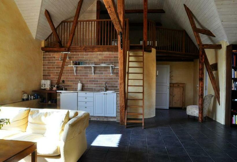 הוסטל Gyllengården