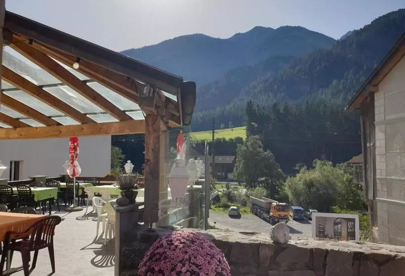 Retkeilymaja Landgasthaus Post