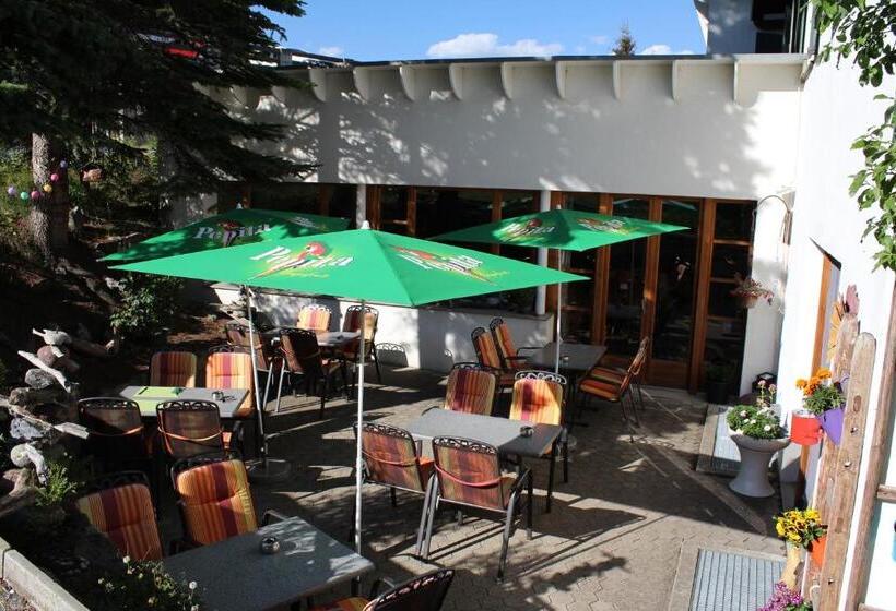 הוסטל Landhuus Frauenkirch