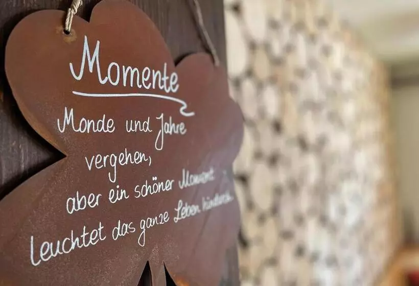 ユースホステル Landhuus Frauenkirch