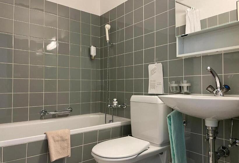 הוסטל Landhuus Frauenkirch