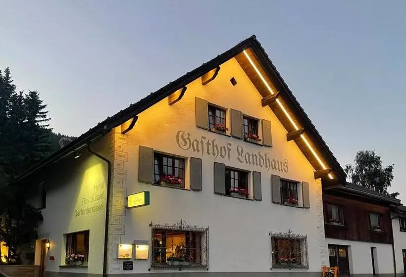 ユースホステル Landhuus Frauenkirch