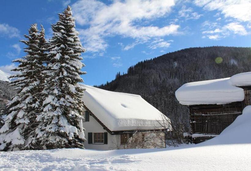 הוסטל Landhuus Frauenkirch