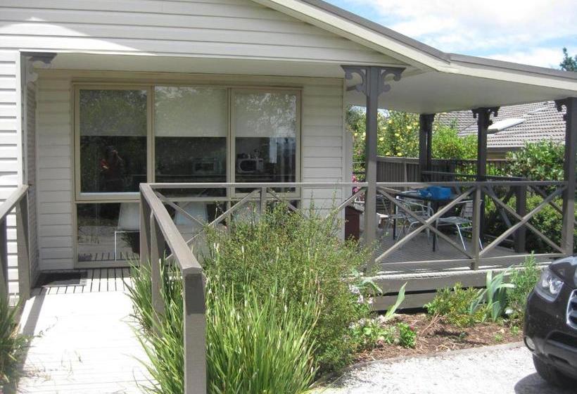 צימר Emerald Hills Cottage