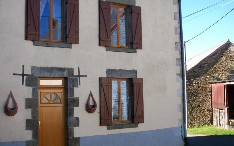 住宿加早餐  La Châtaigne Dorée