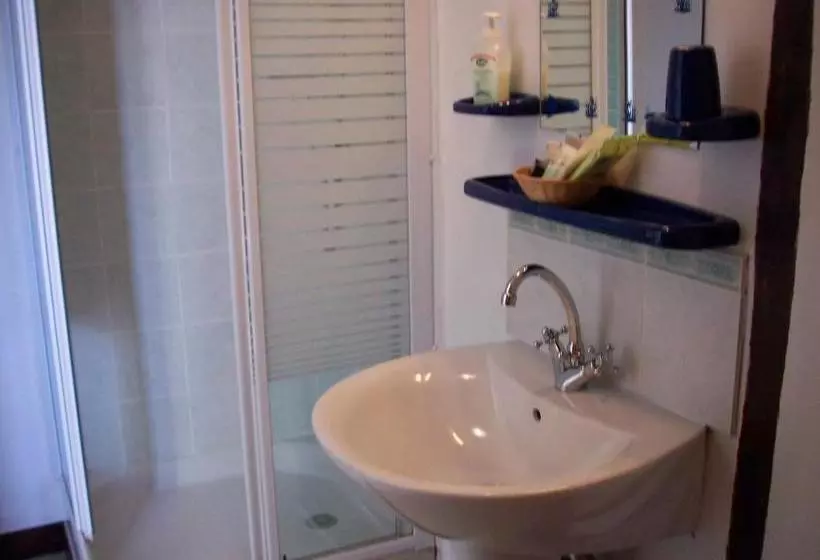 ベッドアンドブレックファースト La Châtaigne Dorée