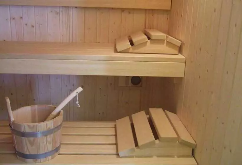 Hotelli Albergo Alla Posta