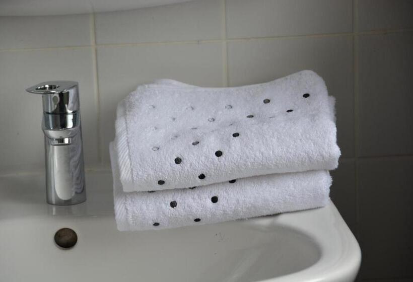 فندق Haras Des Chartreux