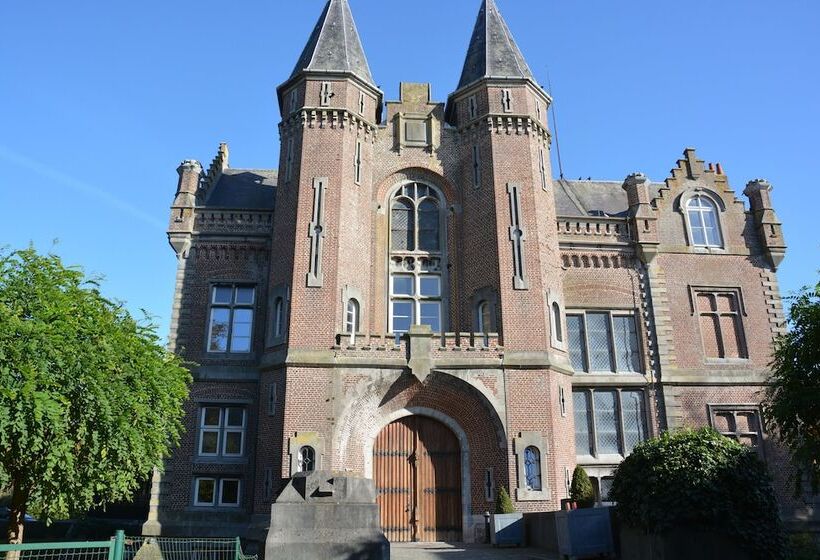 فندق Haras Des Chartreux