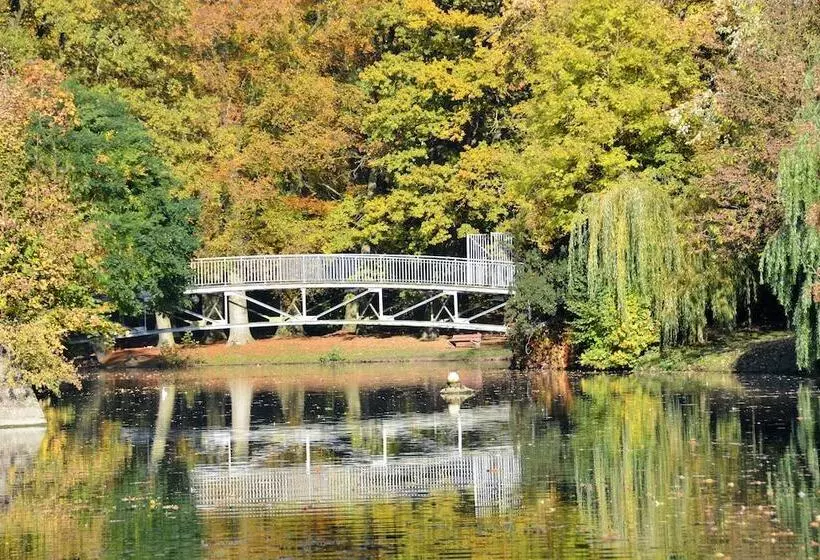 Hotelli Haras Des Chartreux